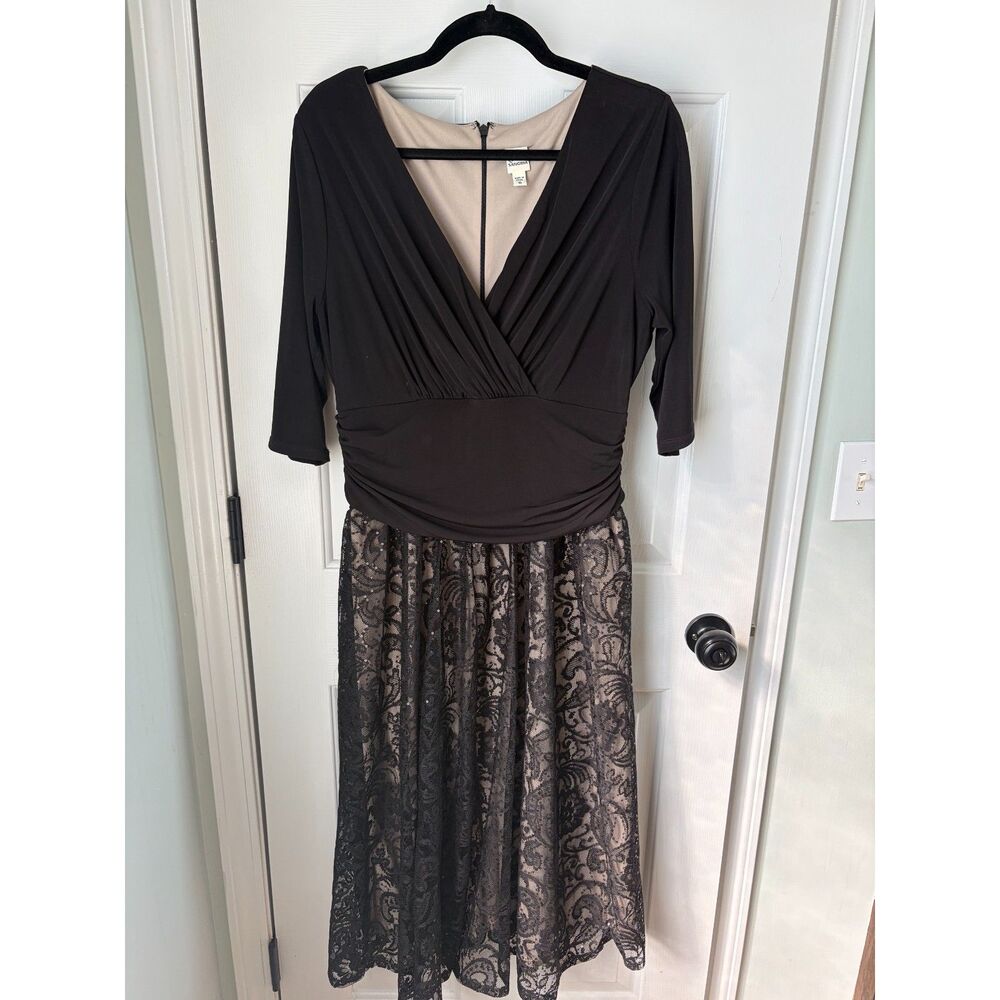 Sangira Evening Black 3/4 Sleeve Lace Holiday Elegant Occasion Dress Size 16